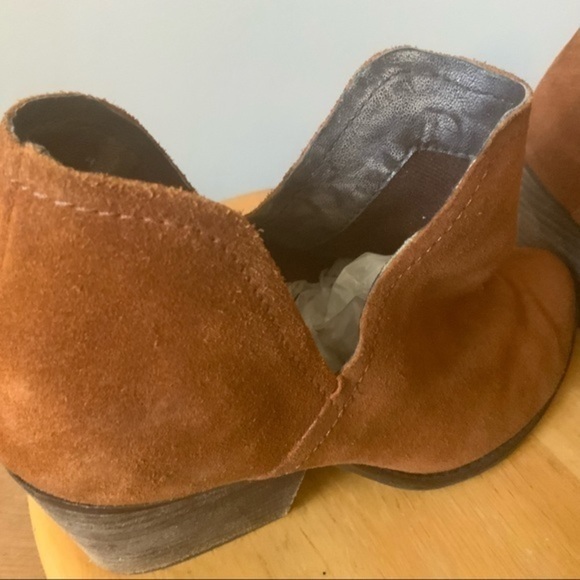 Madden ADELPHIE Suede pointy toe block heel boot 9 - Picture 9 of 10